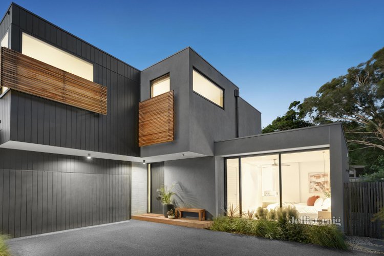 15B Wattle Avenue Beaumaris 3193