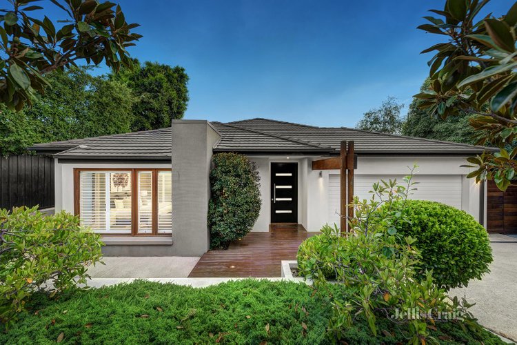 16 Airedale Avenue Hawthorn East 3123