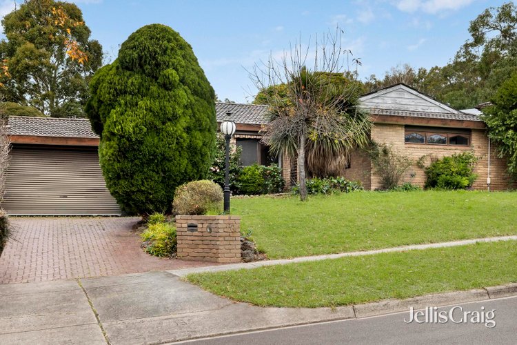 16 Ajax Drive Wheelers Hill 3150