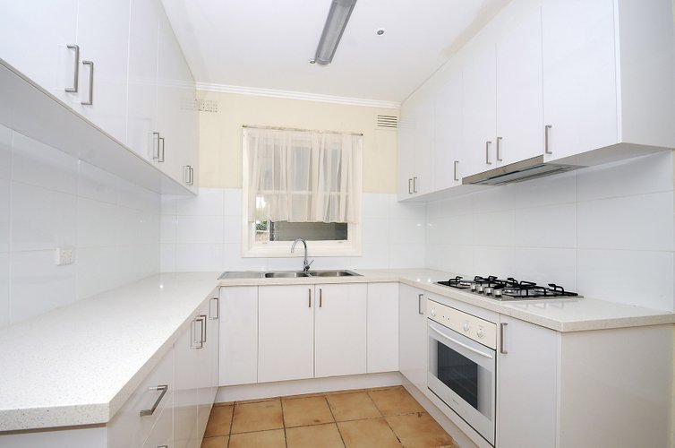 16 Allen Street Glen Waverley 3150