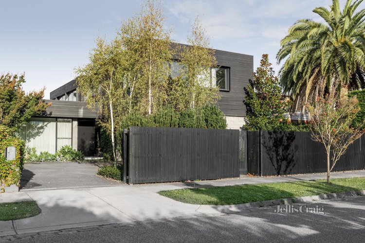 16 Banool Avenue Kew 3101