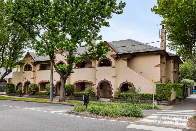 1 6 Broadway  Elwood 3184