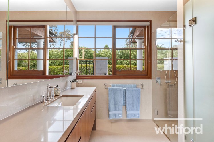 16 Cannes Court, Highton