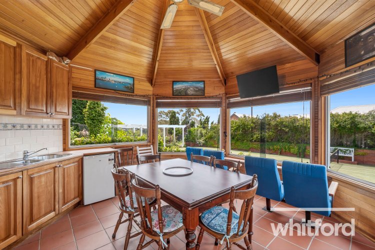 16 Cannes Court, Highton