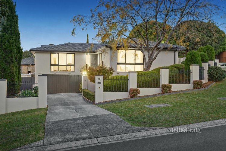 16 Carbine Street Donvale 3111