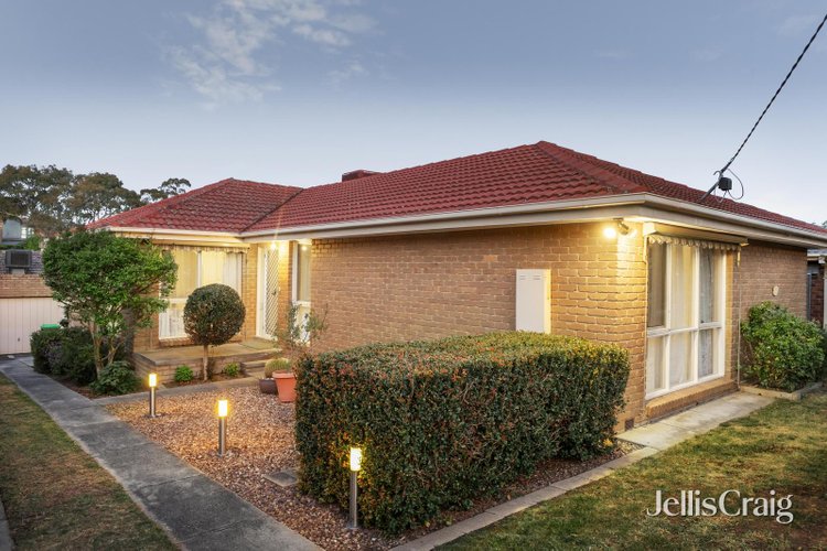 16 Carson Court Watsonia North 3087