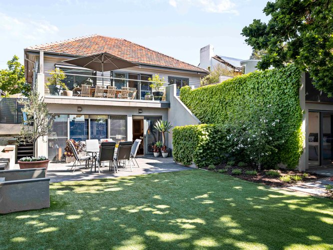 16 Coleman Avenue Kew East 3102