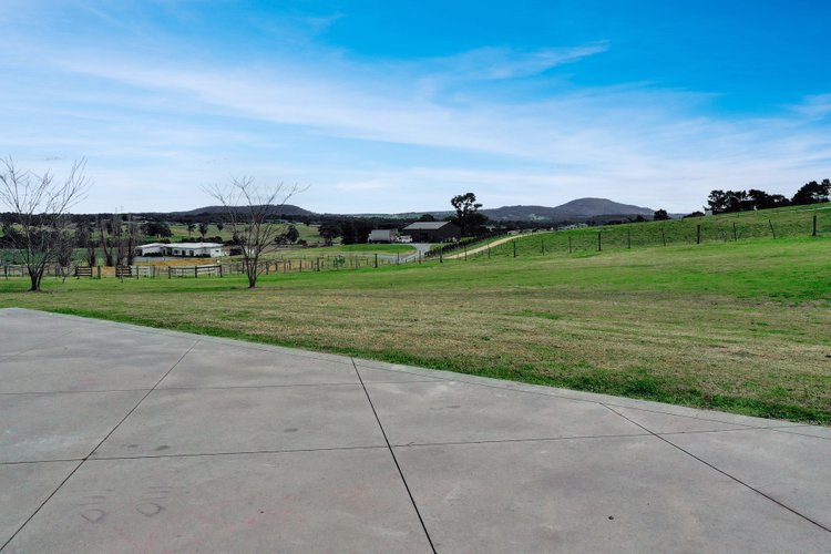 16 Davidson Drive, Wy&nbsp;Yung