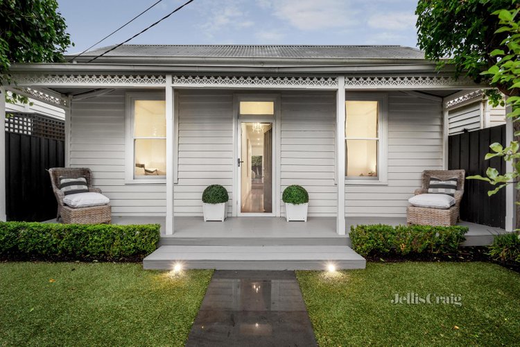 16 Errol Street Prahran 3181