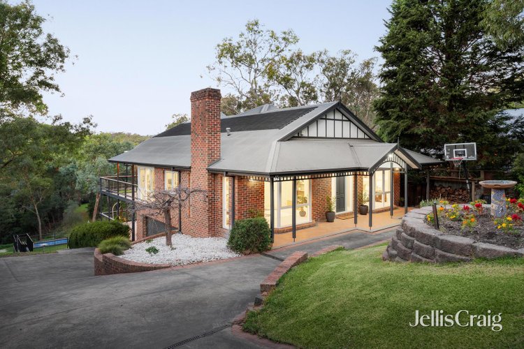 16 Harris Road Donvale 3111
