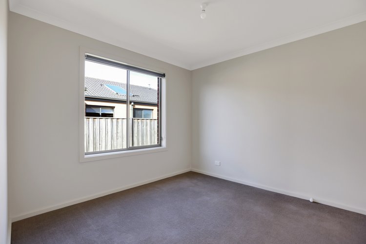 16 Kingfisher Road, Bairnsdale