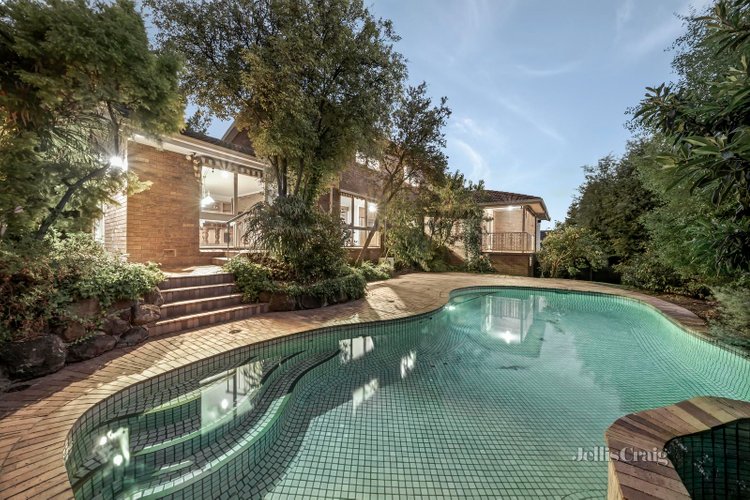 16 Lawanna Drive Templestowe 3106