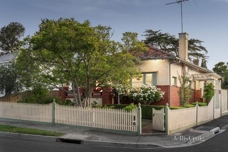 16 Lingwell Road Hawthorn East 3123