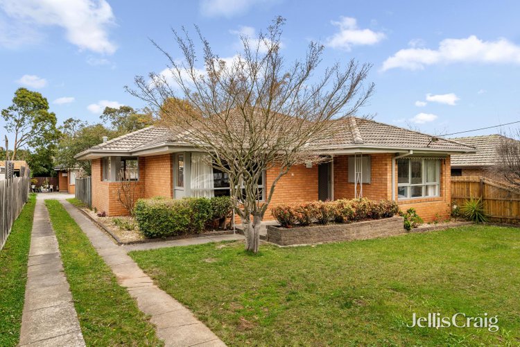 16 Luckie Street Nunawading 3131