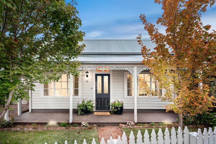 16 Macquarie Street Williamstown 3016