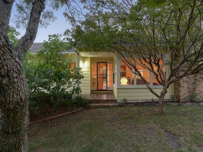 16 Major Street Ringwood 3134