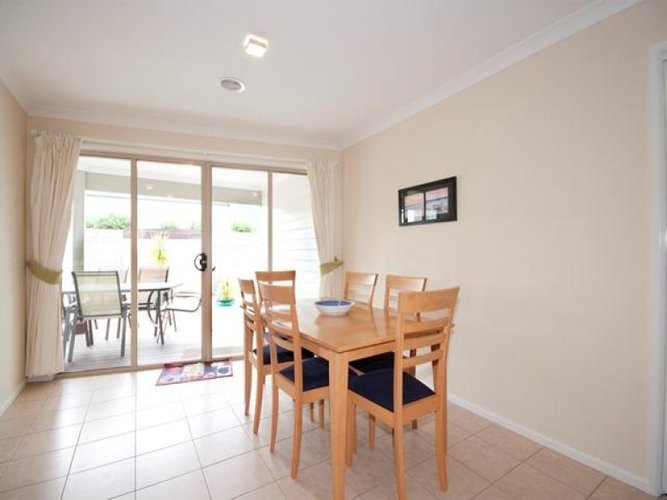 16 Nautical Rise, Torquay