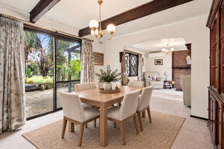 16 Northview Drive, Leopold