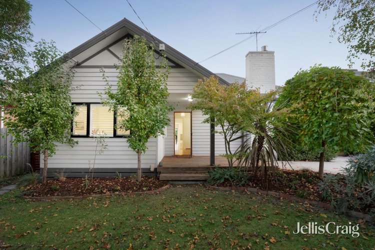 16 Owen Street Mitcham 3132
