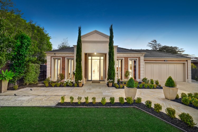16 Pine Way Doncaster East 3109