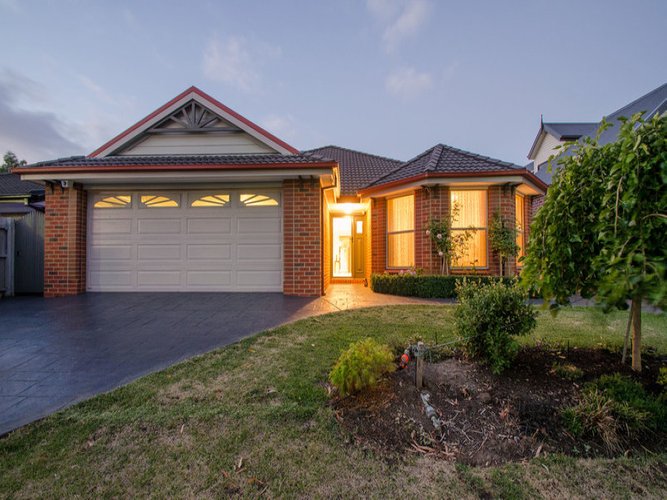 16 Regency Drive Kilsyth South 3137