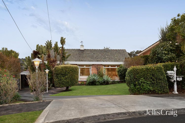 16 Rhonda Street Rosanna 3084