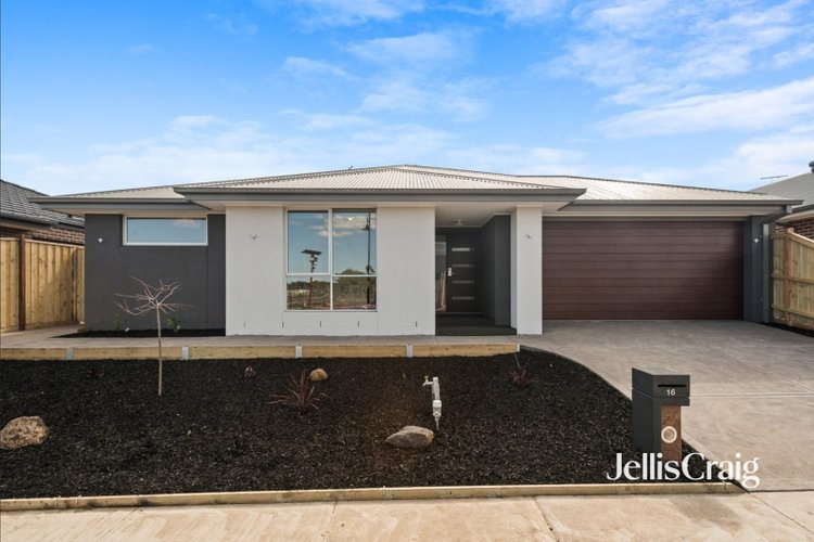 16 Roderick Avenue Doreen 3754