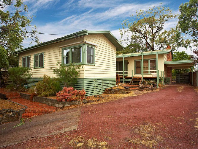 16 Royal Avenue Heathmont 3135