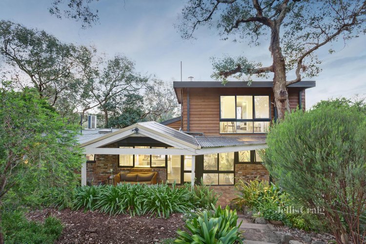 16 Scenic Crescent Eltham North 3095