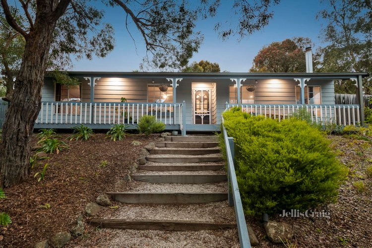16 St Helena Road Greensborough 3088
