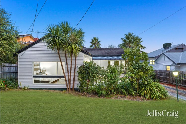 16 Stocks Road Mount Waverley 3149