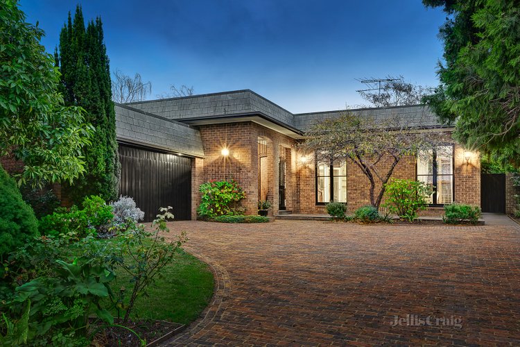 16 Swinton Avenue Kew 3101