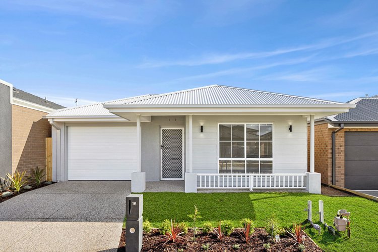 16 Tabor Street  Charlemont 3217