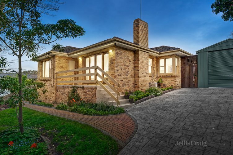 16 Valda Avenue Mont Albert North 3129