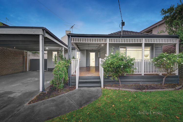 16 Wallace Street Bentleigh East 3165