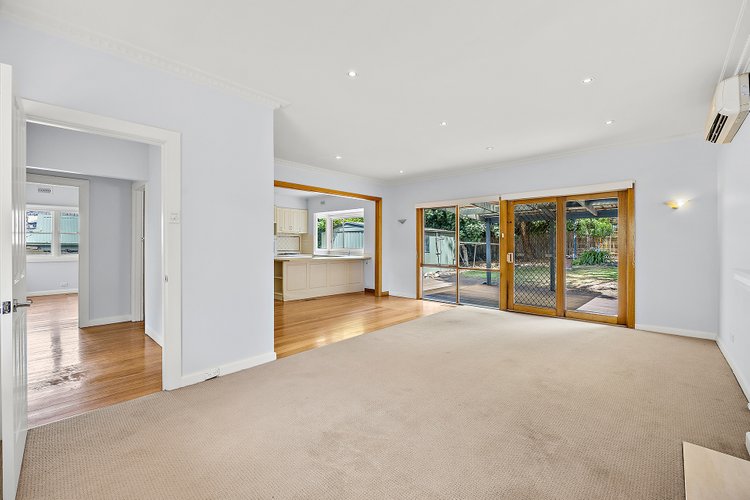 16 Walwa Street Mitcham 3132