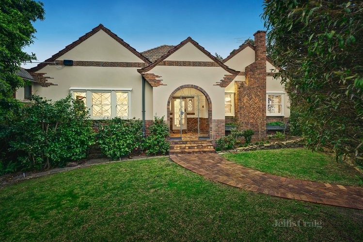 16 Wimba Avenue Kew 3101