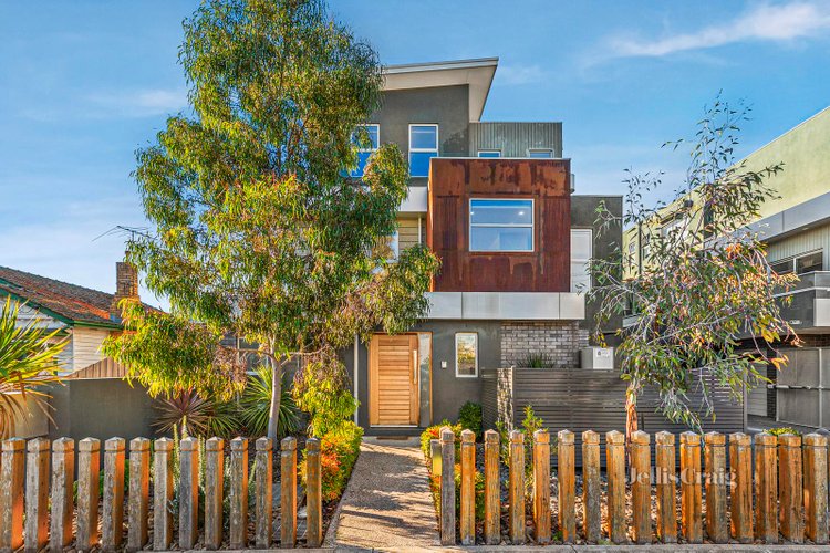 1 6 Winifred Street Essendon 3040