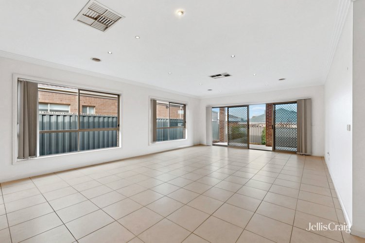16 Wisteria Avenue  Craigieburn 3064