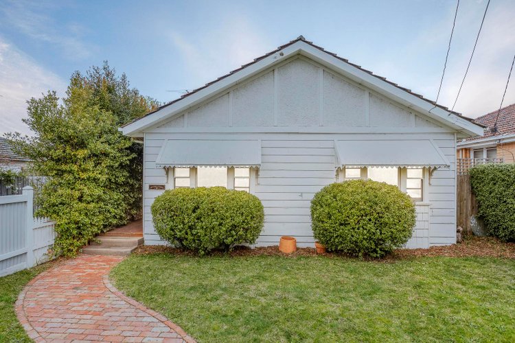 1 60 Orrong Avenue Reservoir 3073