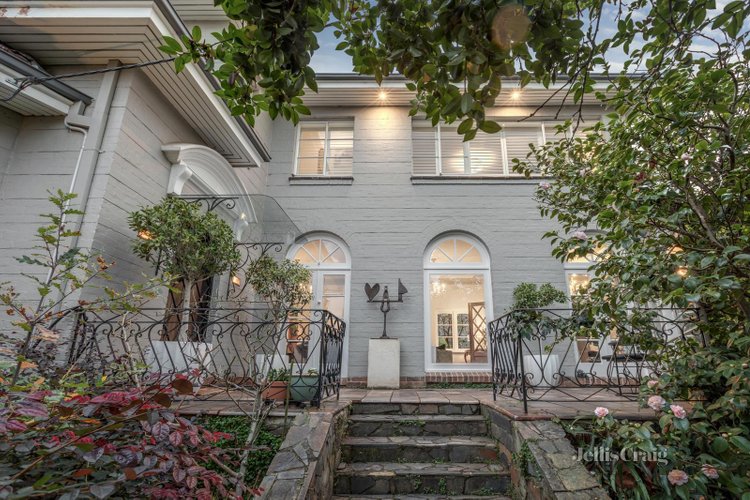 160 Winmalee Road Balwyn 3103