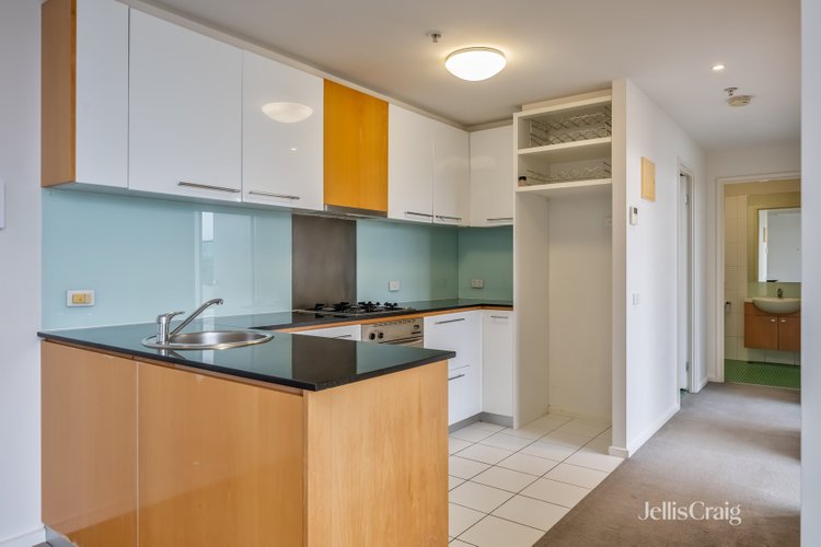 1602/82 Queens Road Melbourne 3004