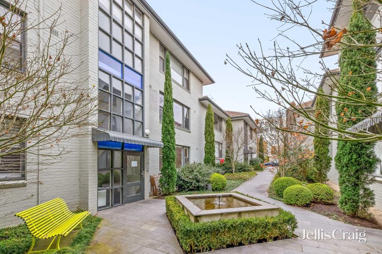 16 108-114 George Street East Melbourne 3002