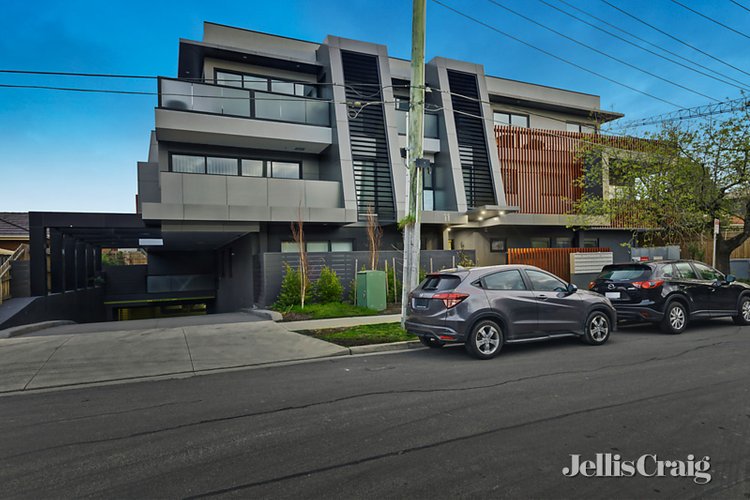 16/11-13 Bourke Street Ringwood 3134