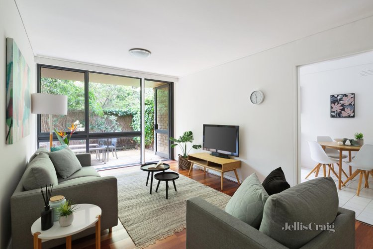 16 11 Auburn Grove Hawthorn East 3123
