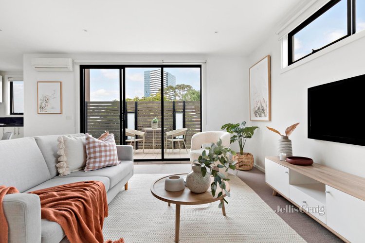 16 132 Princes Street Flemington 3031