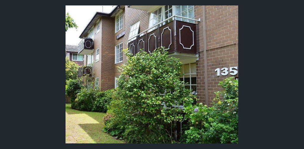 16 133-135 Riversdale Road  Hawthorn 3122