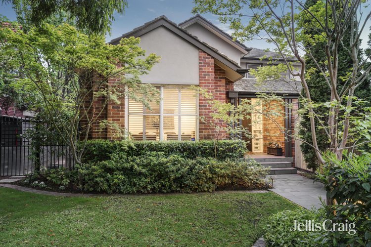 1 615 Riversdale Road Camberwell 3124