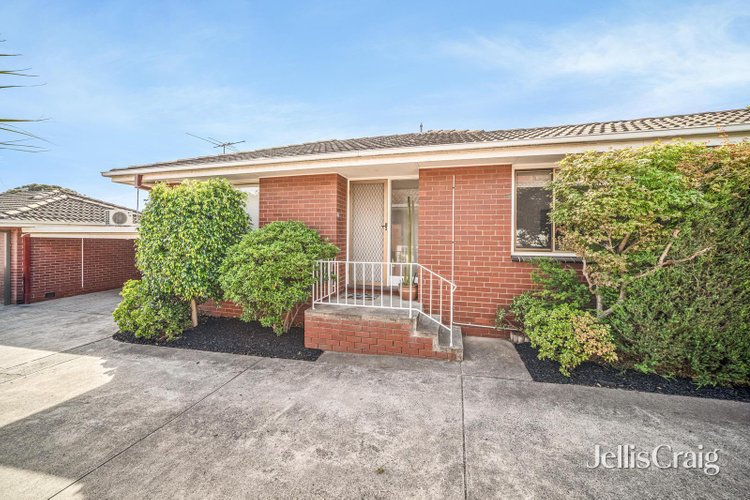 16 158 Como Parade West  Parkdale 3195