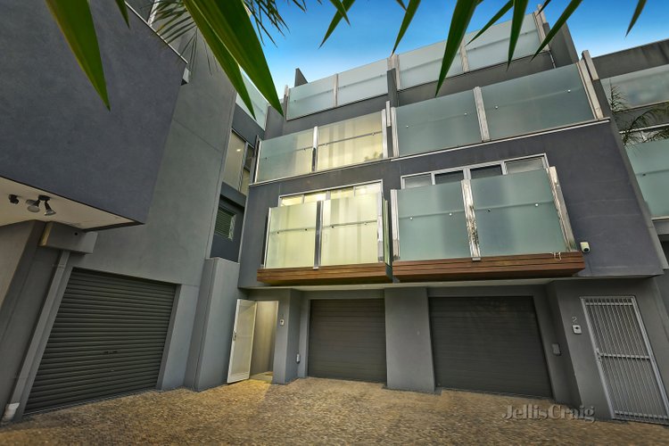 1/63 Rosslyn Street West Melbourne 3003